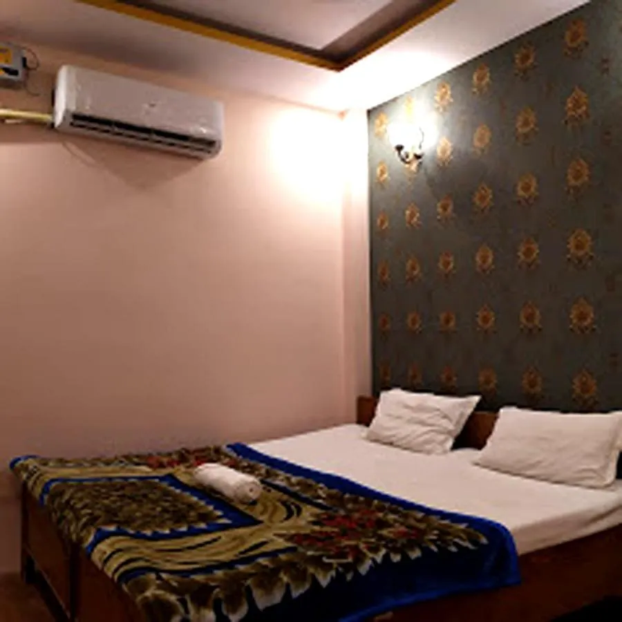 Hotel Aakash Ganga Varanasi