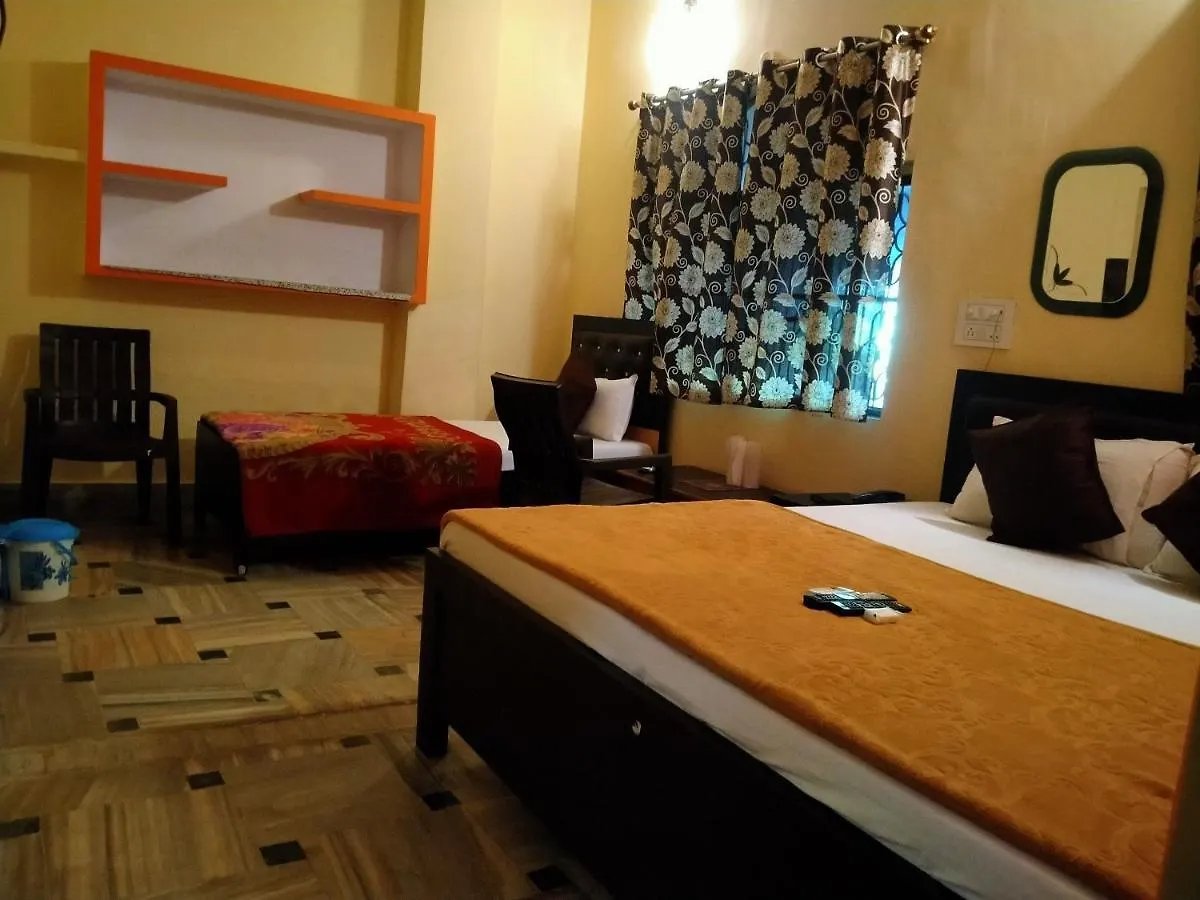 Hotel Aakash Ganga Varanasi 0*,  India